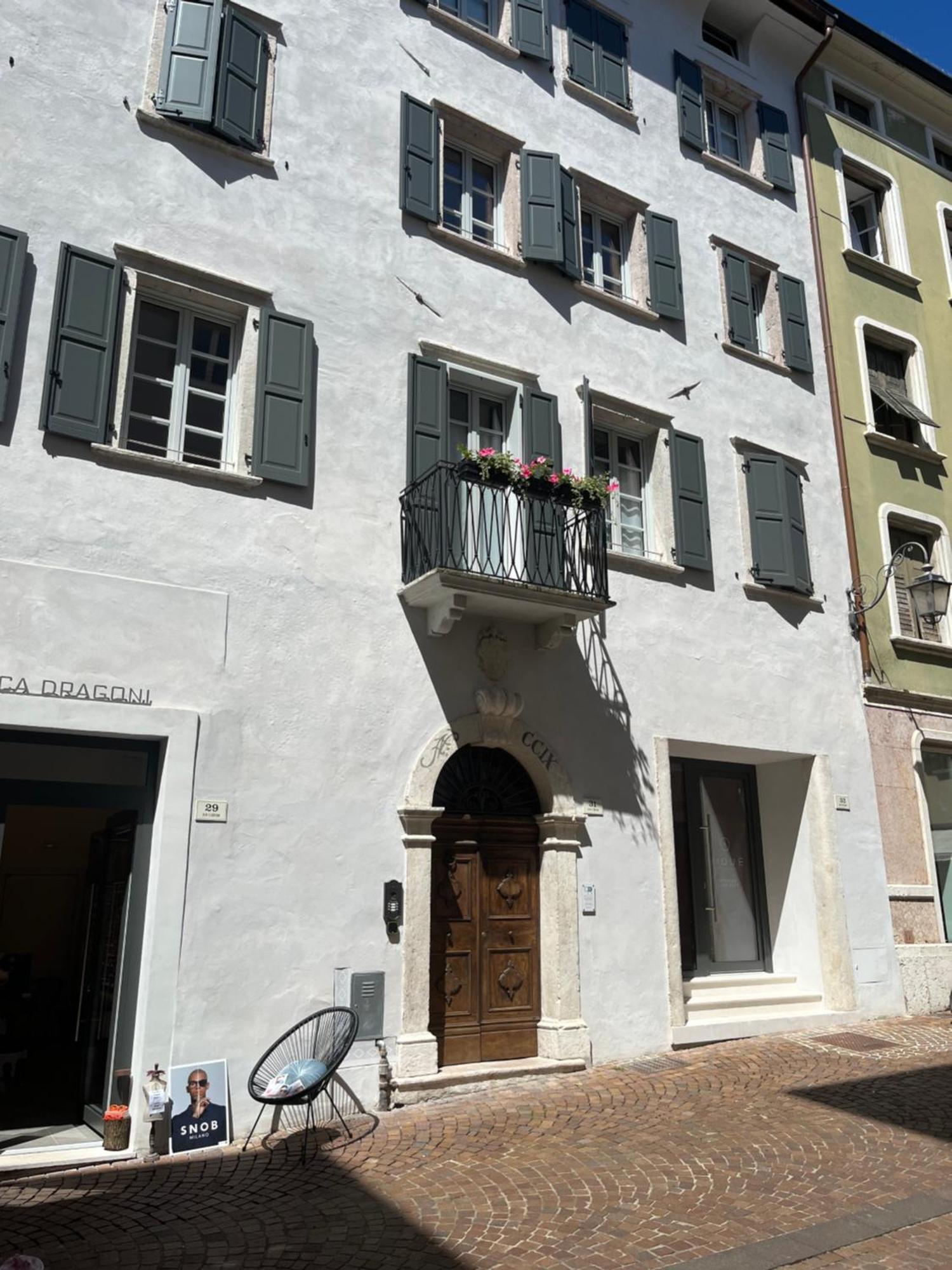 Апартаменты Palazzo Riccamboni Рива-дель-Гарда Экстерьер фото